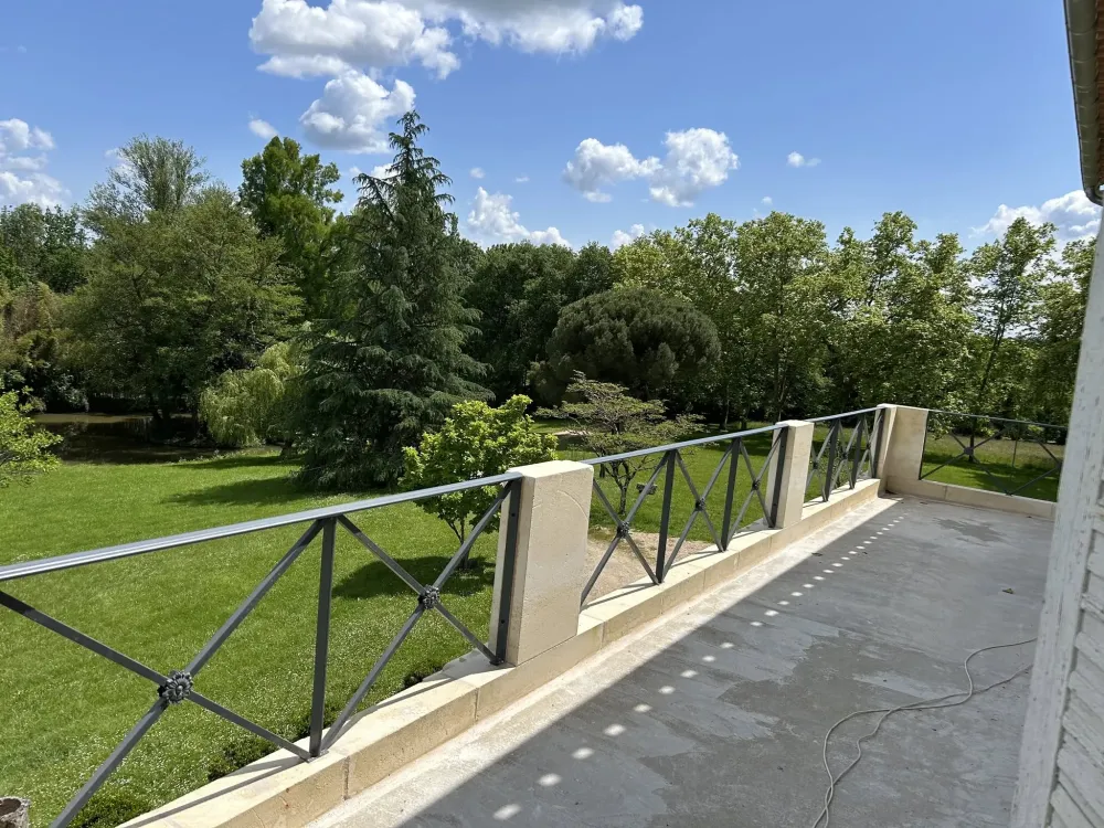 Garde-corps près de Langon